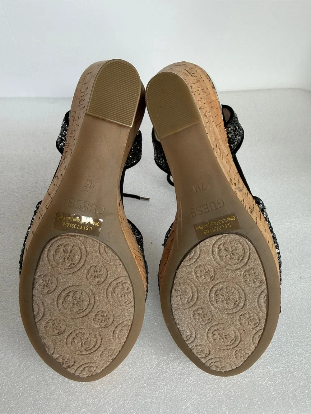 Guess sparkling glitter