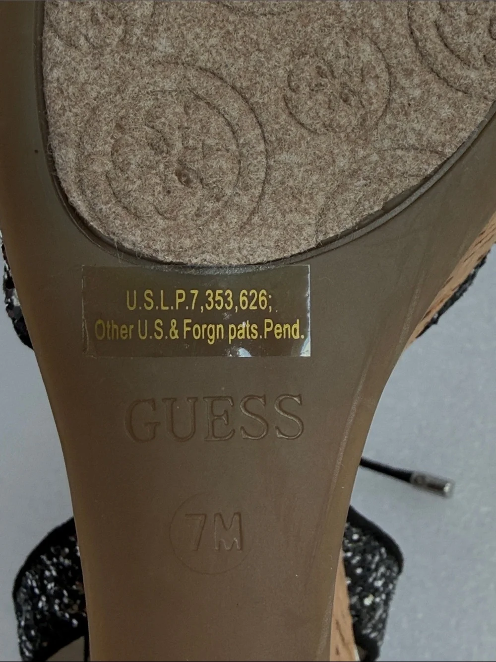 Guess sparkling glitter