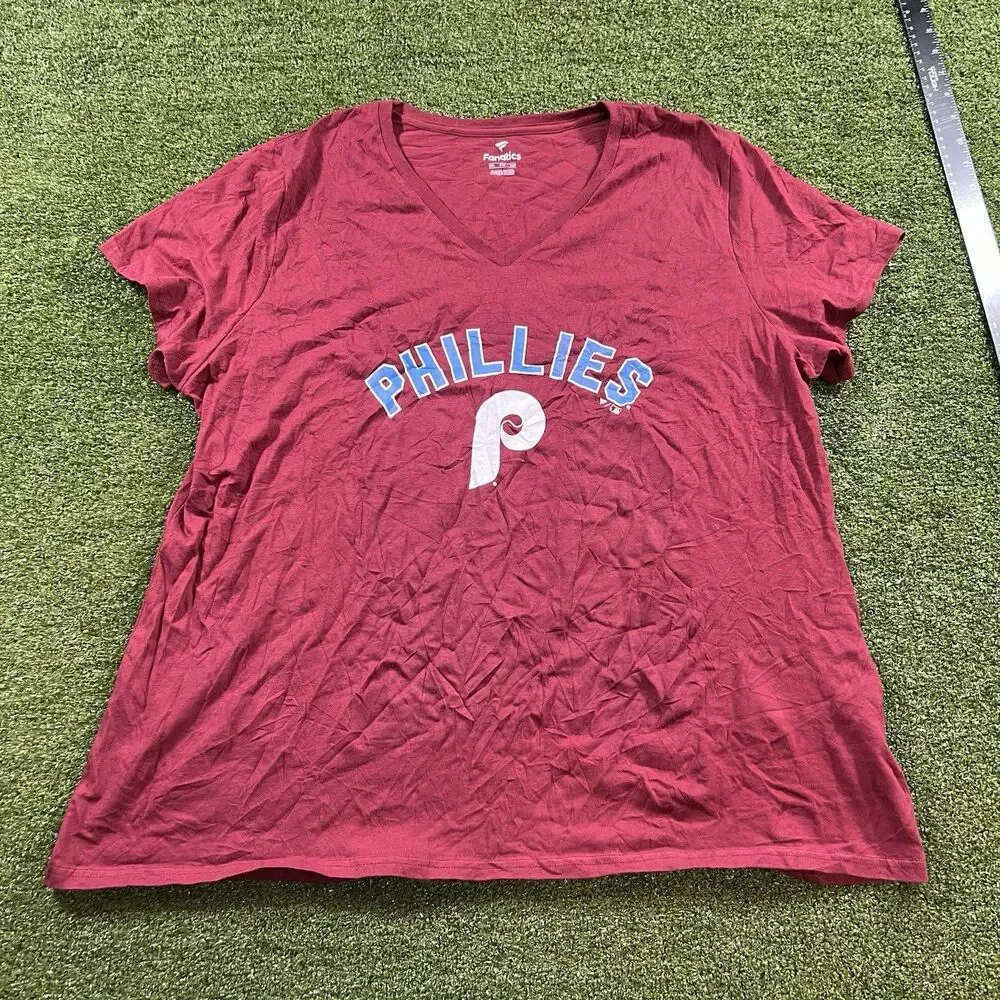 Fanatics Philadelphia Phillies Women's Red V-Neck T-Shirt Size 2XL NWOT