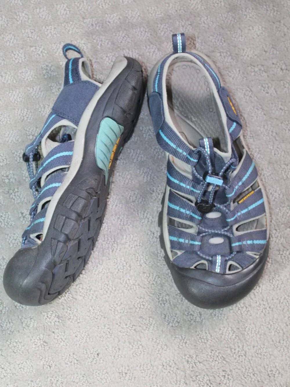 KEEN Newport H2 Sandals Mens 10.5 Blue Gray Closed Toe Fisherman Water Shoes