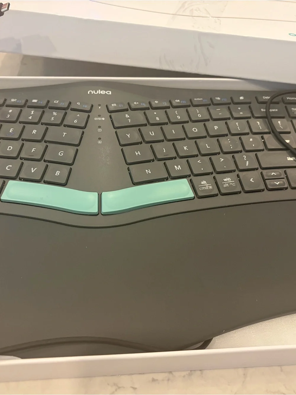 Nulea ergonomic split