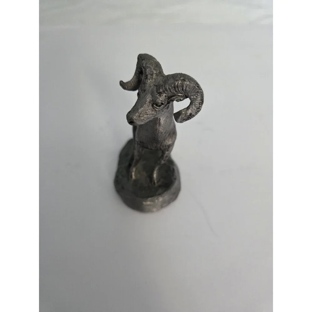 Unbranded vintage cast