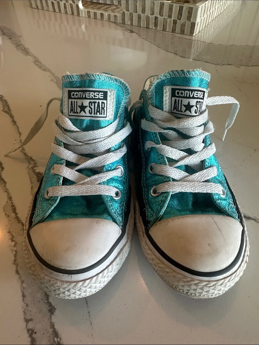 Converse eye catching
