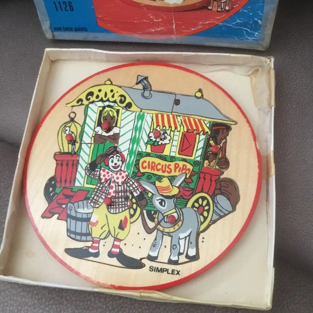 Simplex vtg toys