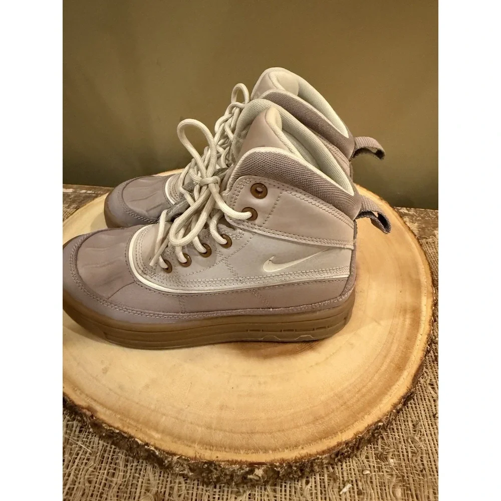 Nike youth kids