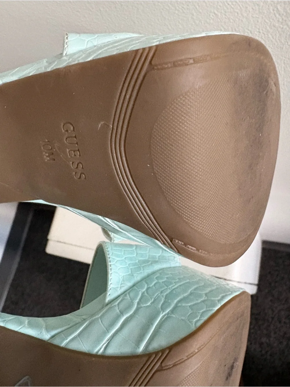 Guess croc embossed