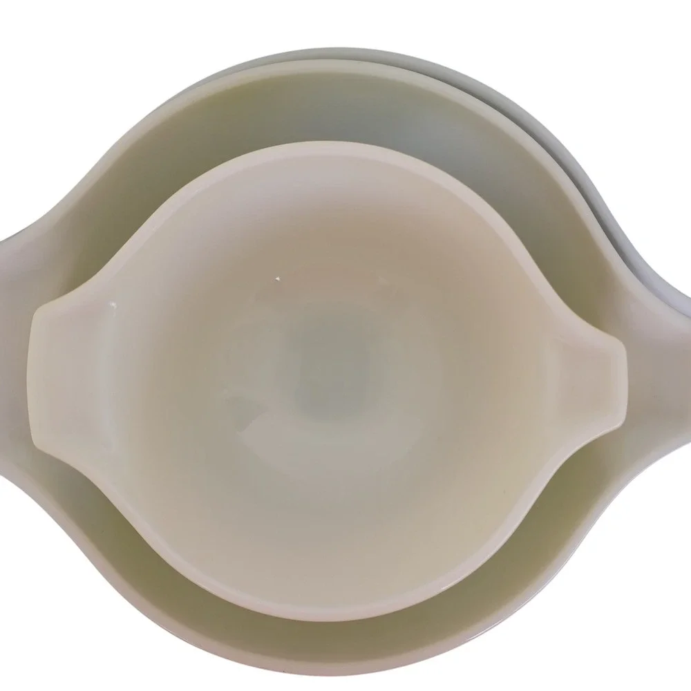 Pyrex verde nesting
