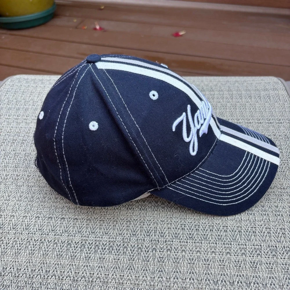Mlb Genuine Merchandise brim look