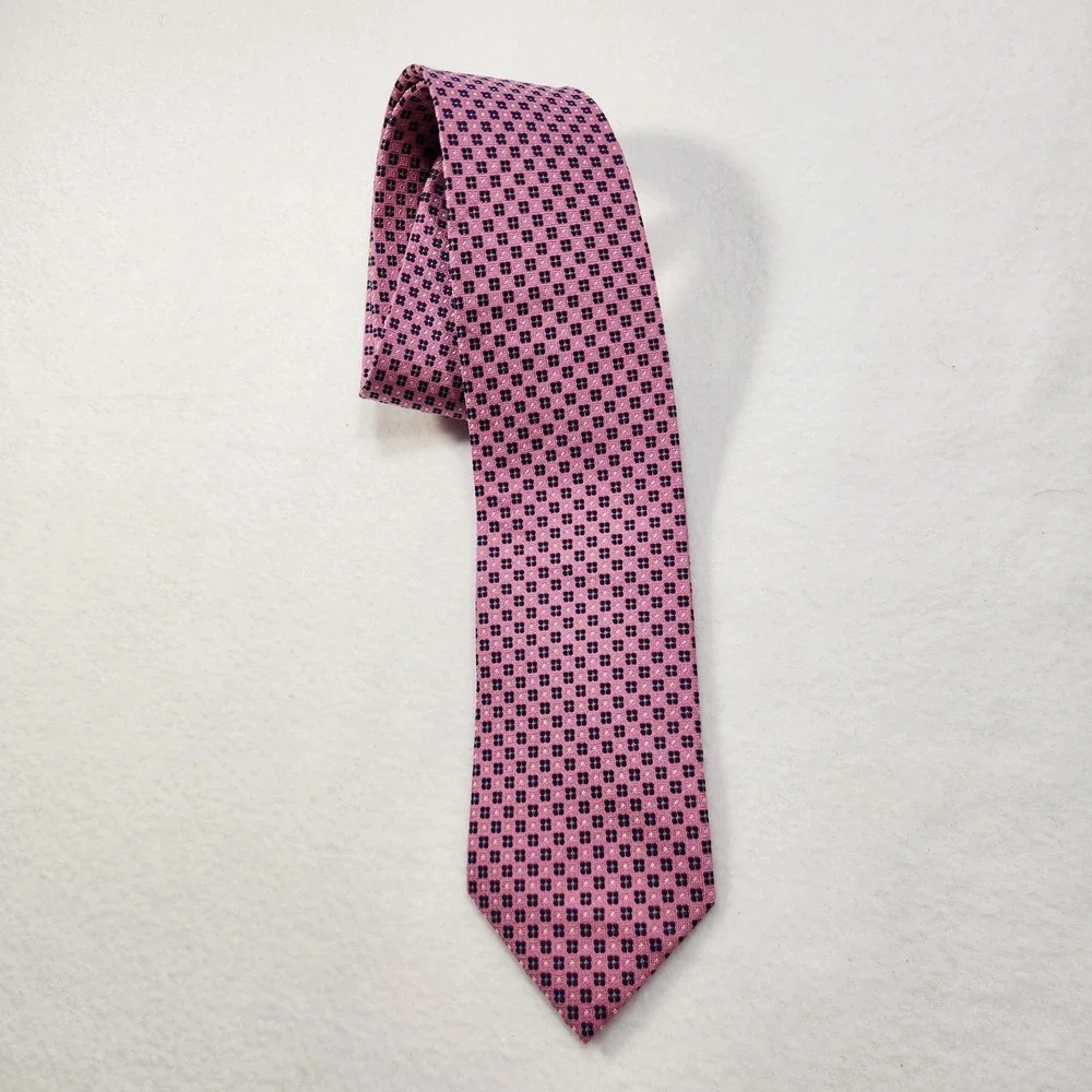 Brooks Brothers 100% Silk Necktie Mens Pink Navy Blue Geometric Preppy