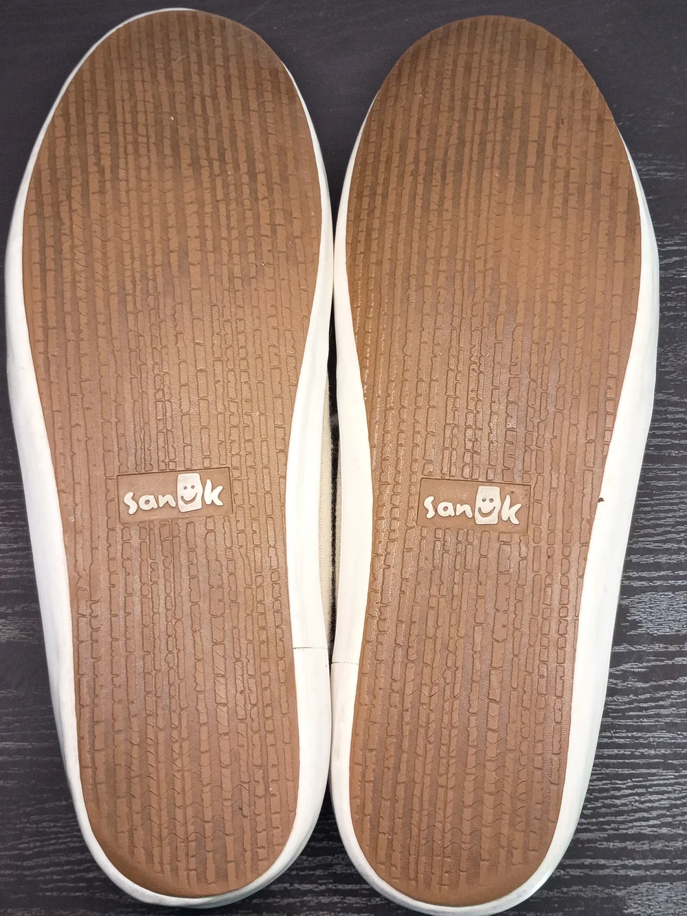 Sanuk Men's 10M Natural Beige Linen Boat Shoes.