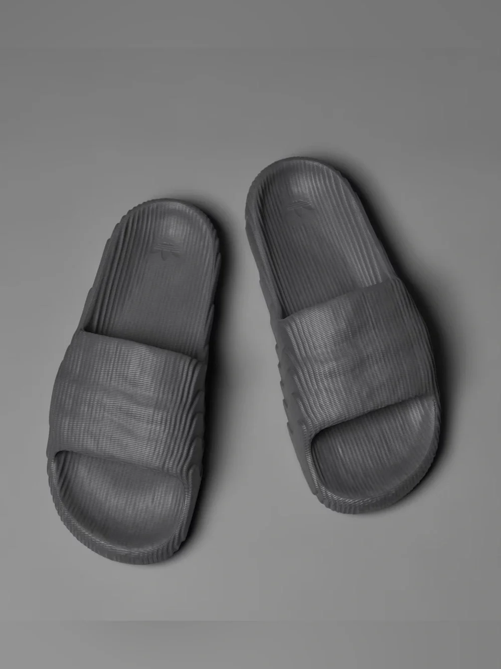 NWT Adilette 22 gray slides men’s size 6, 3D Topographic-inspired chunky slides