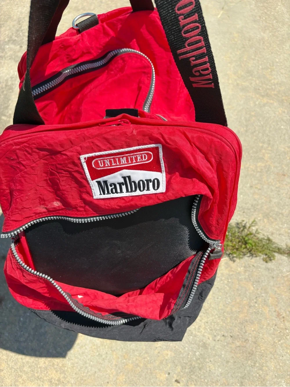 Marlboro durable duffle