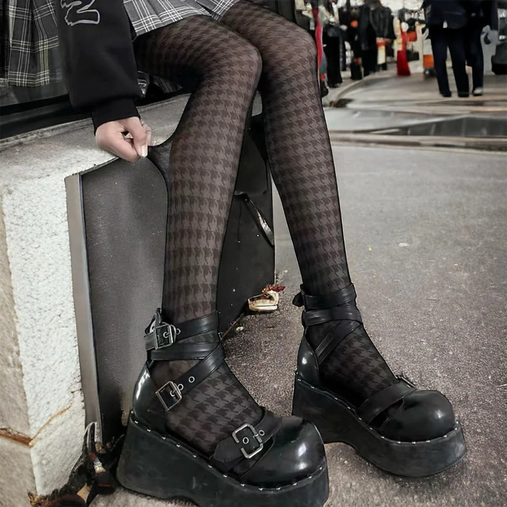 N/A houndstooth black