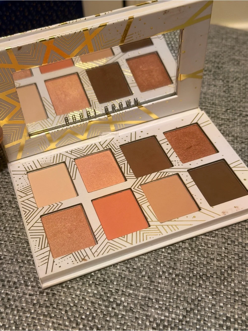 Bobbi Brown image shows