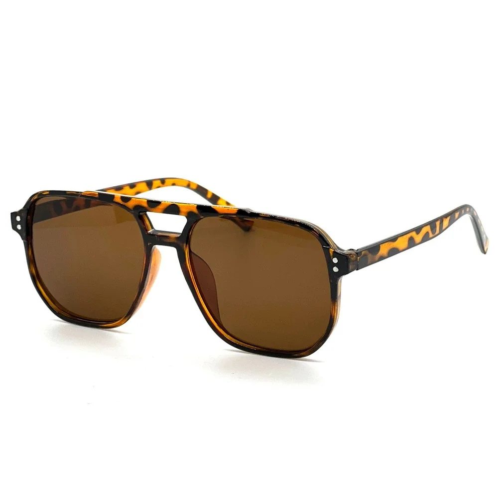 Unbranded classic style