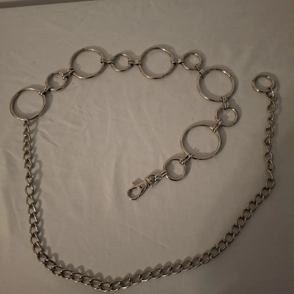 N/A silver chain