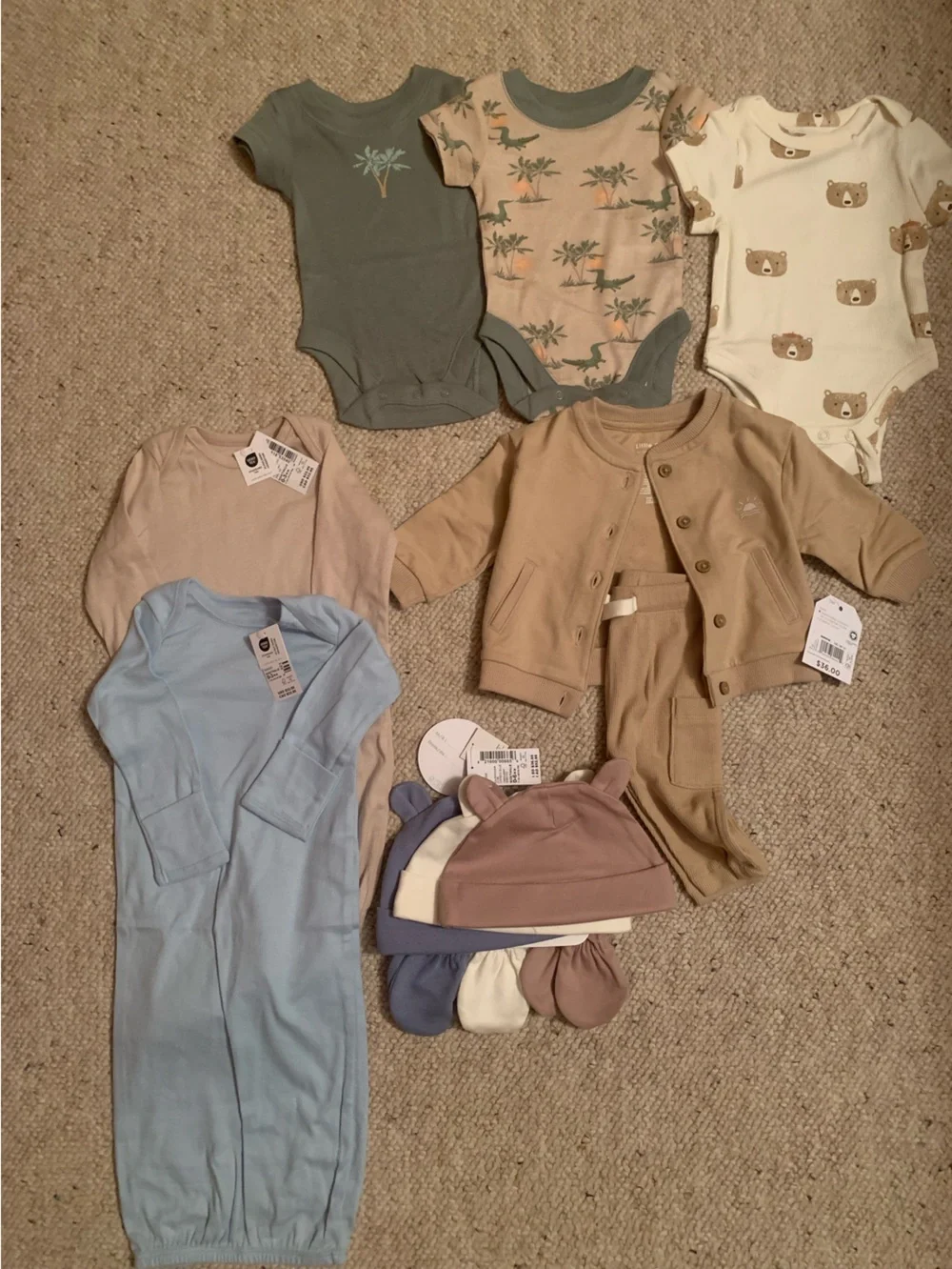 NWT Neutral Baby clothes 0-3 months