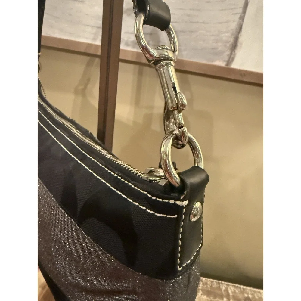 Coach signature black