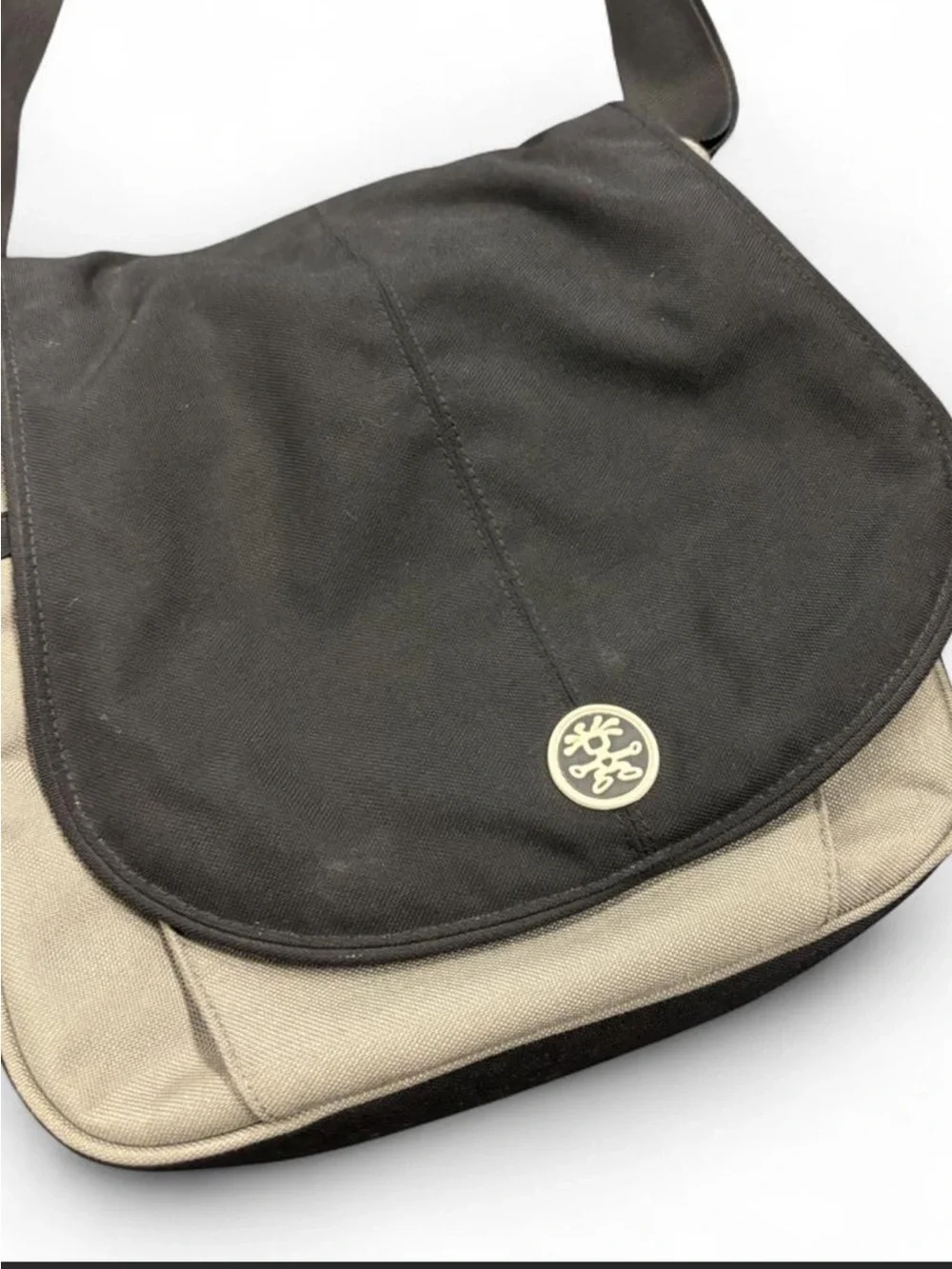 Vintage Men's Black and Beige Crossbody Crumpler Messenger Bag