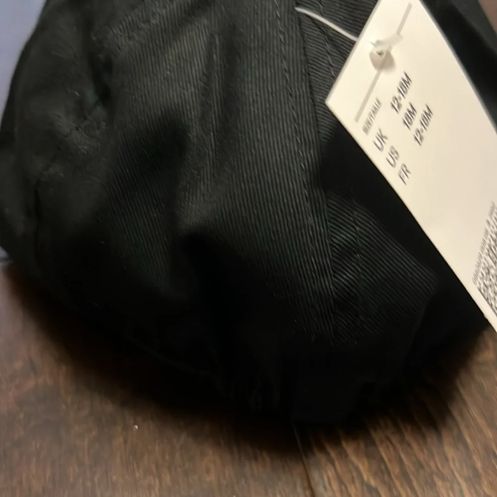 H&M stones out rolling