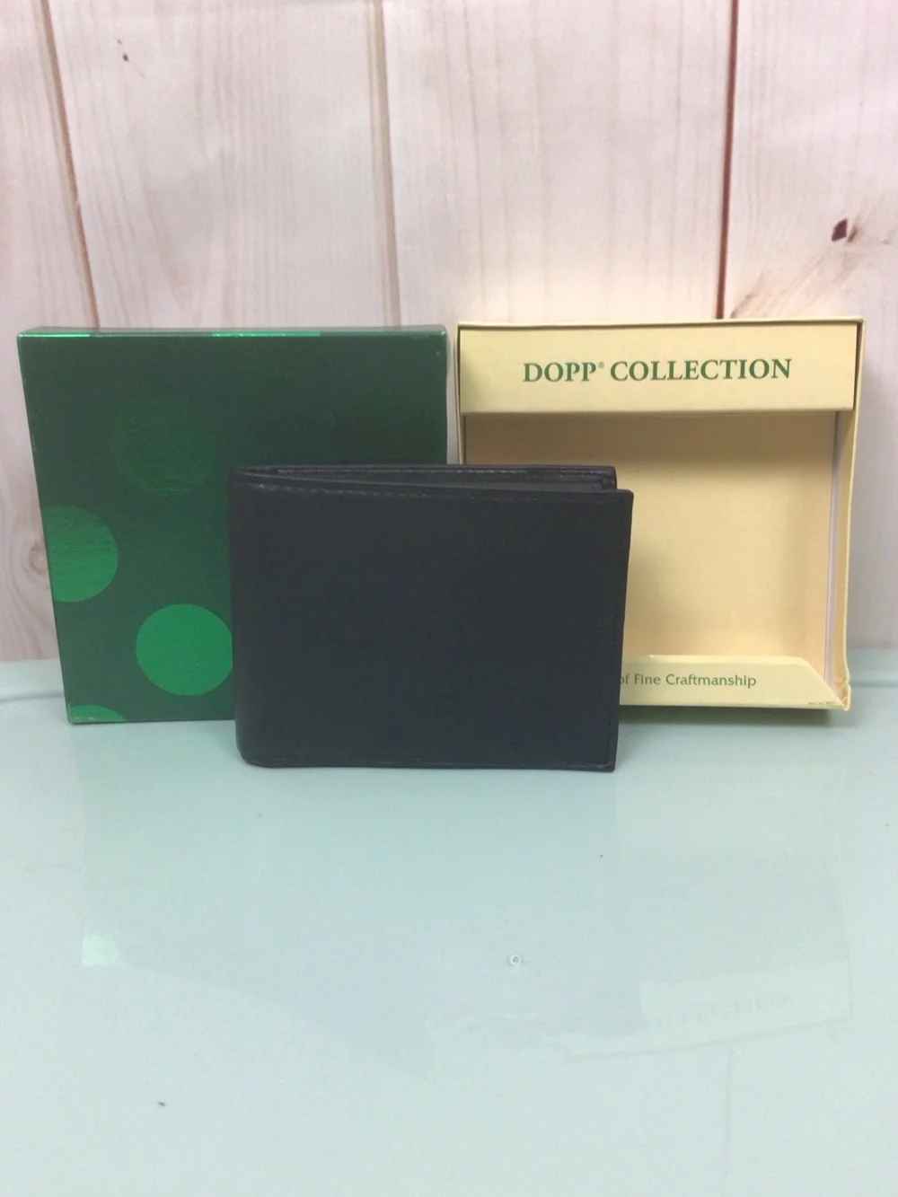 Dopp branded bifold