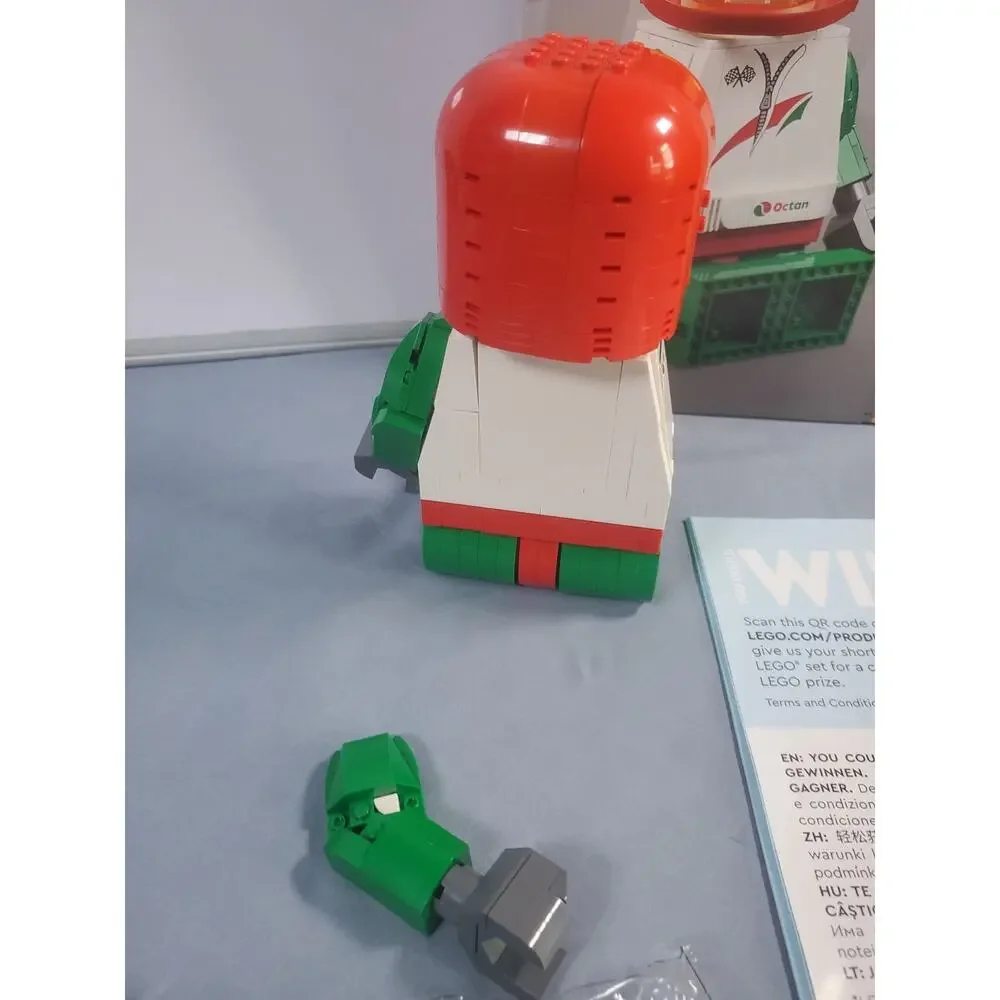 Lego 40819 up