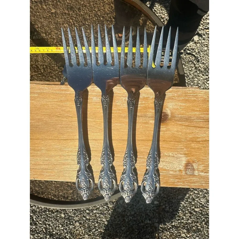 4 ONEIDA Renoir-Pembrooke Stainless Sss 1991 Floral Pierced Salad‎ Forks USA