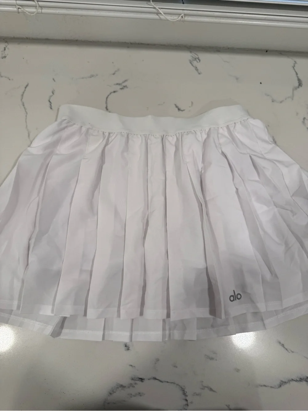 ALO Yoga pleated skater