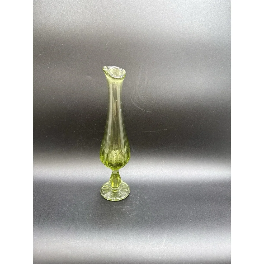 Fenton vintage colonial