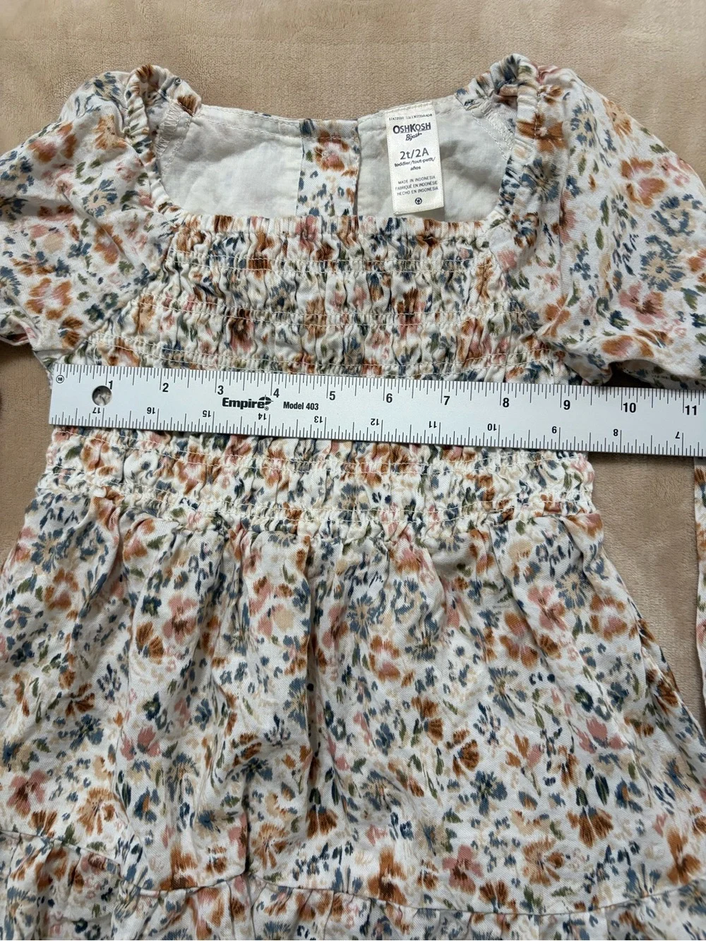 OshKosh Bgosh light cream
