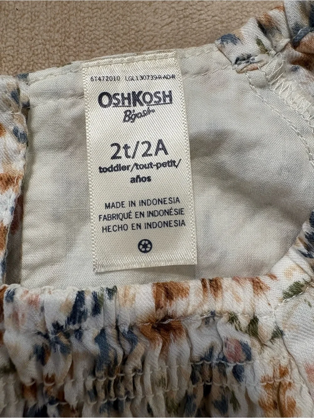 OshKosh Bgosh light cream