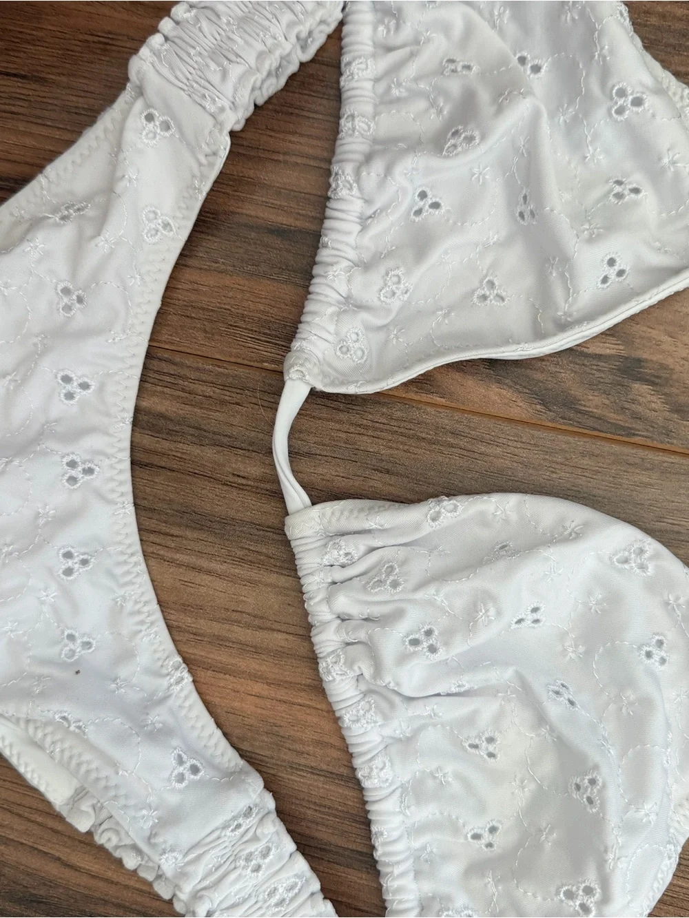 Frankies Bikinis delicate white
