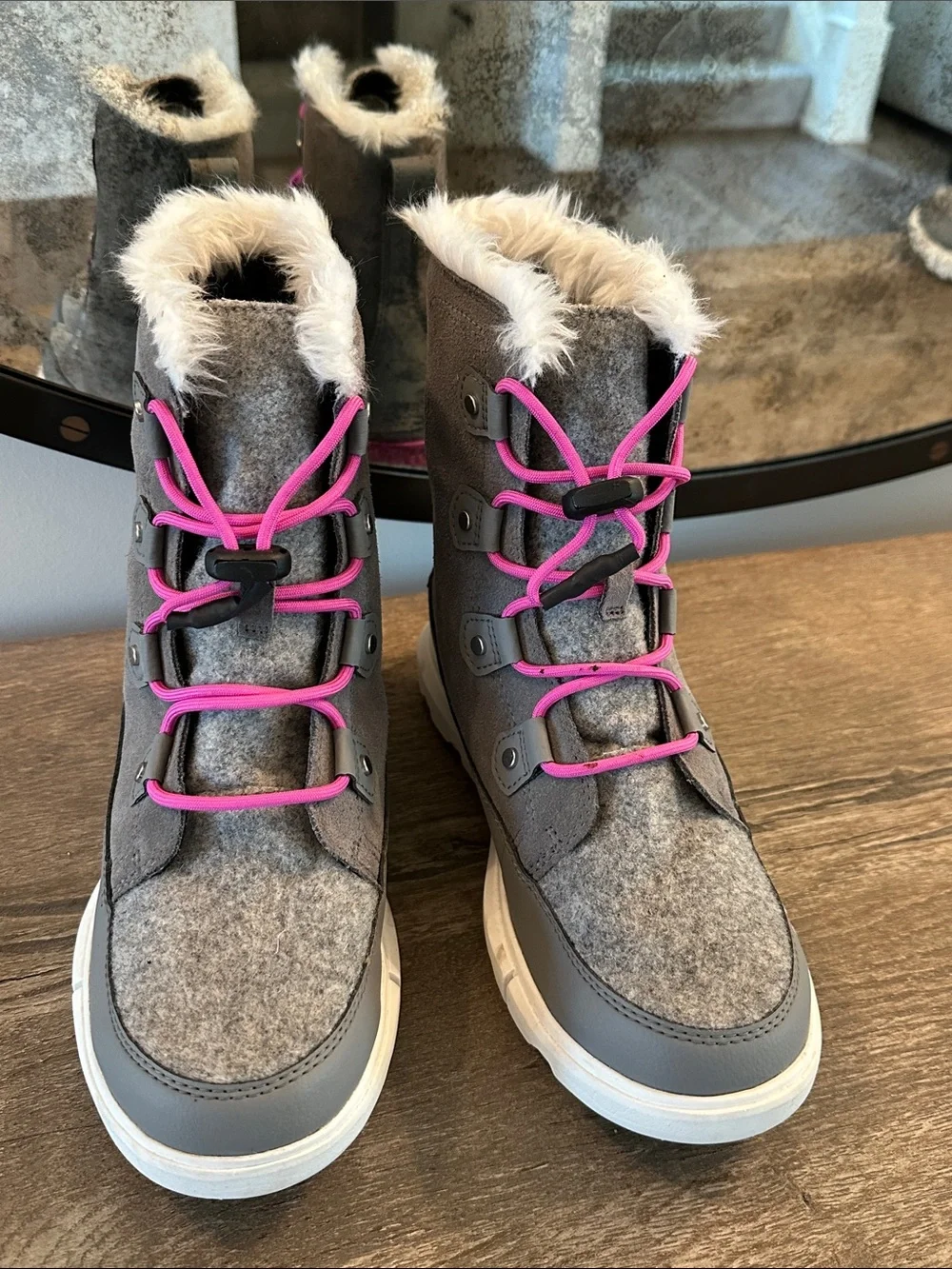 Sorel worn once