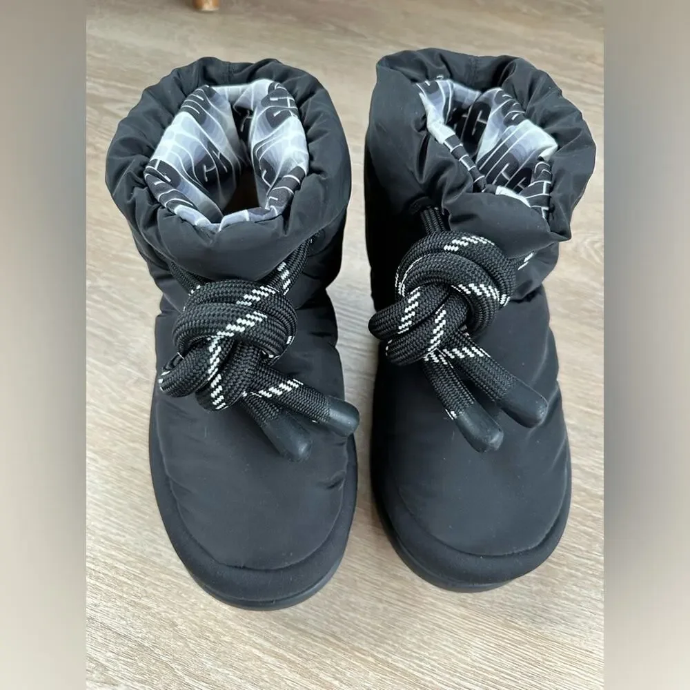 UGG womens size
