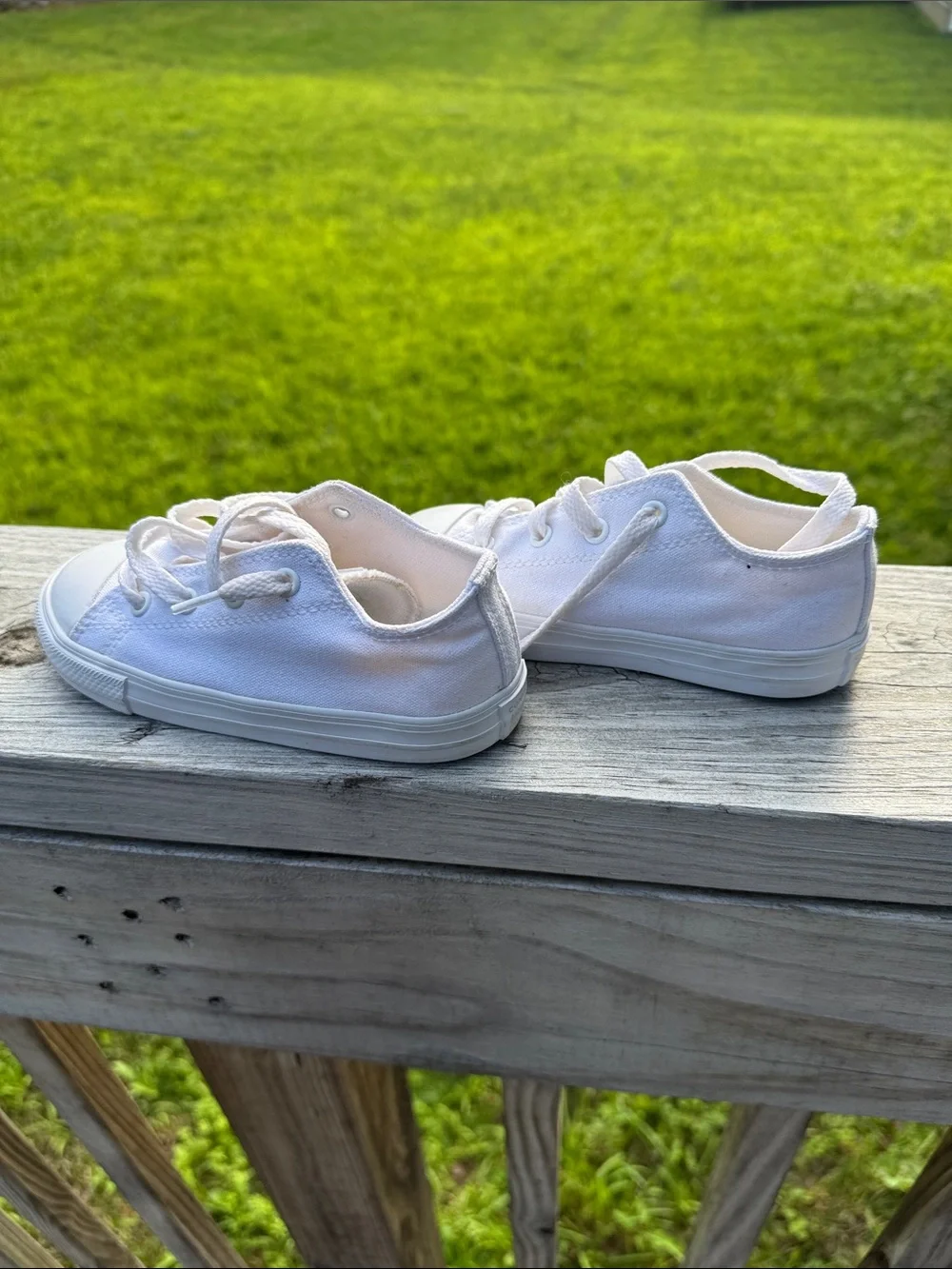 Converse classic low