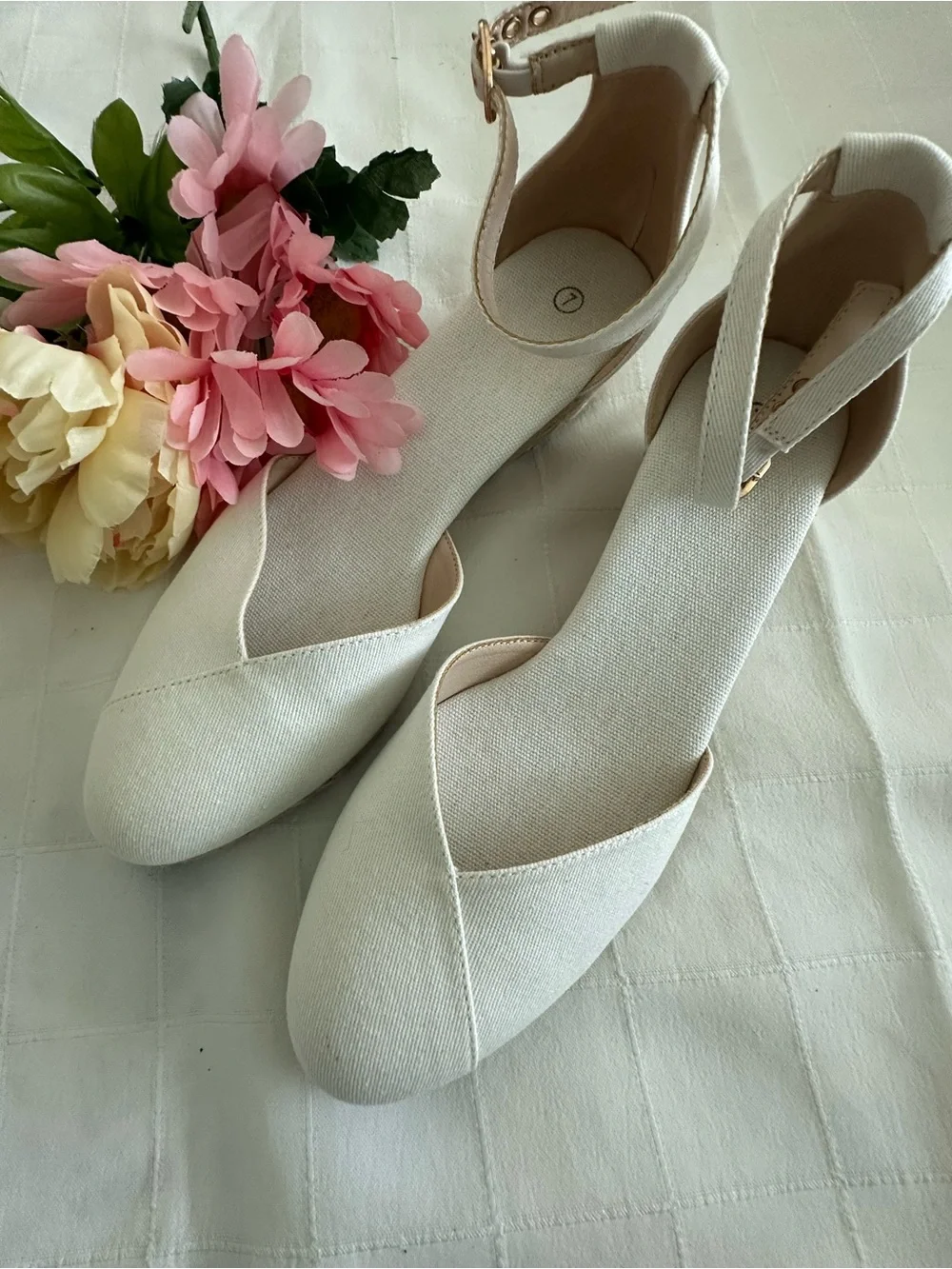 N/A classic white
