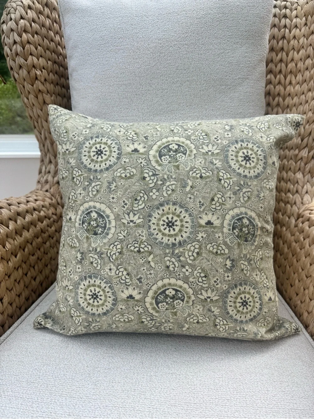Pottery Barn 18” Medallion Floral Throw Pillow Cover Sage Green