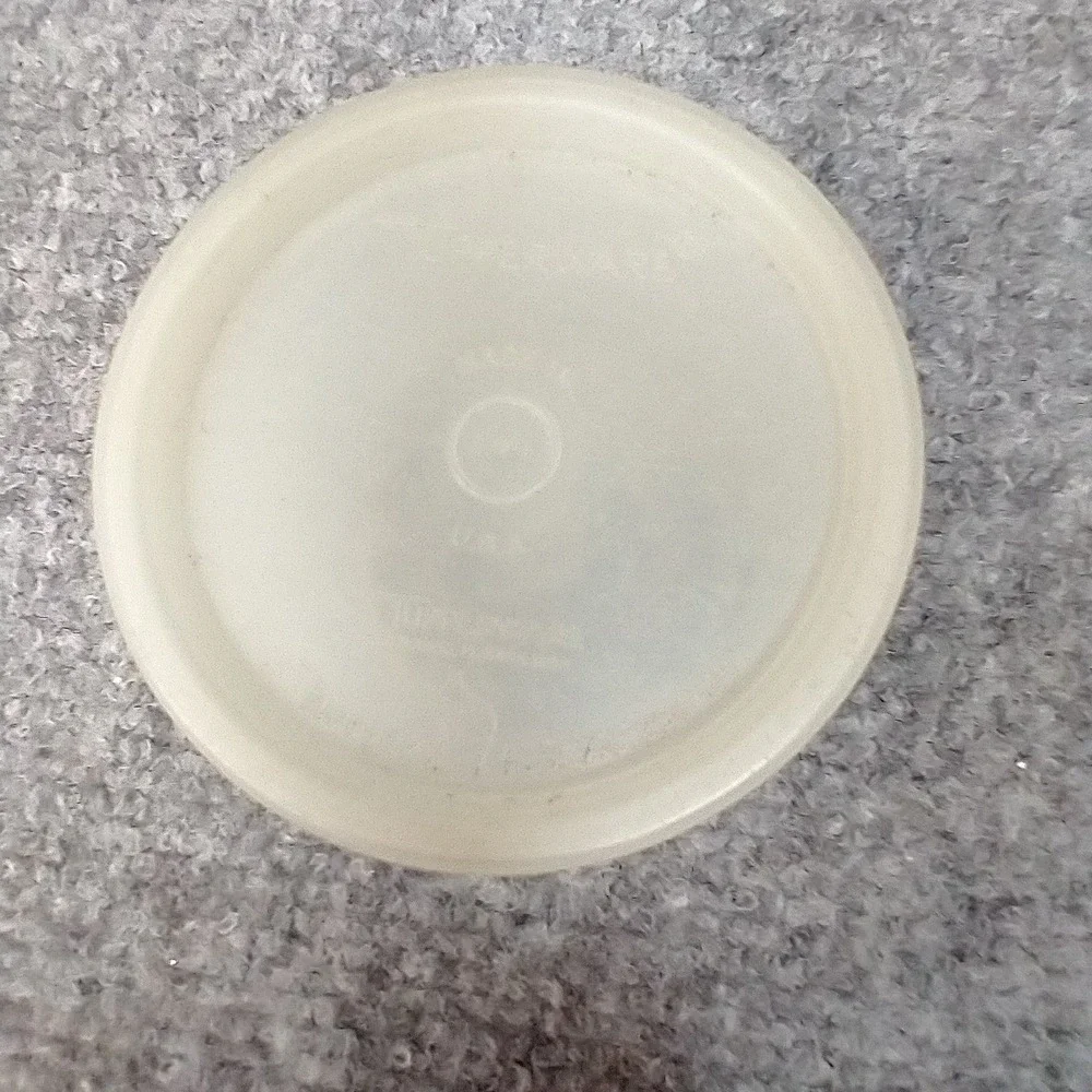 Tupperware vintage midget