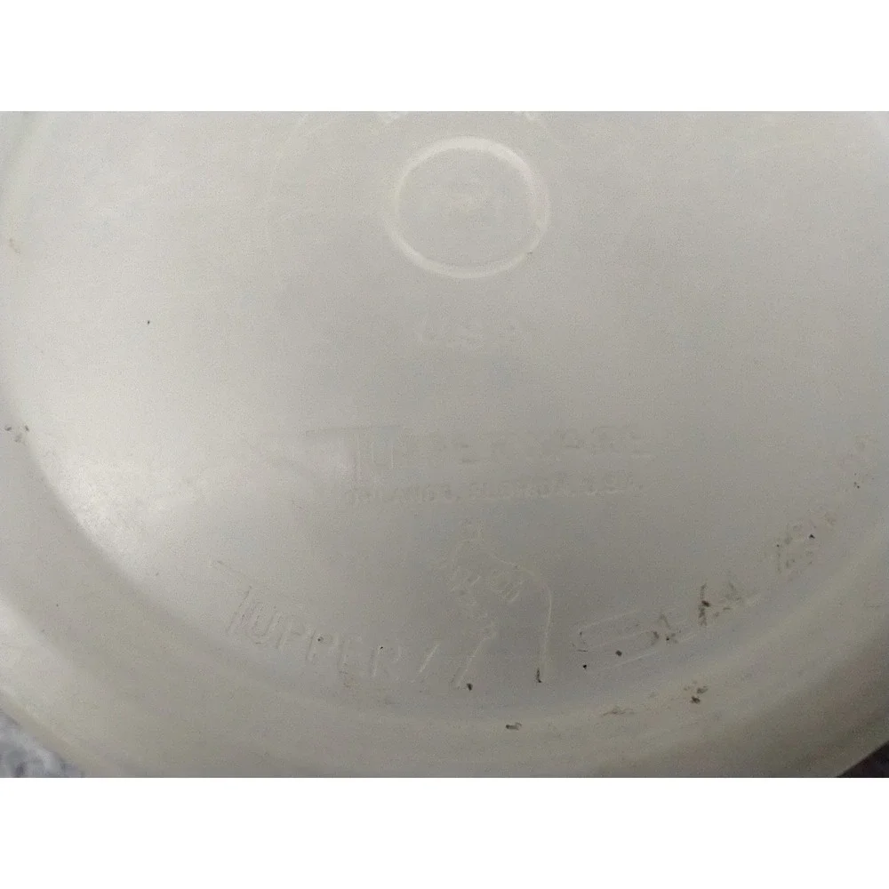 Tupperware vintage midget