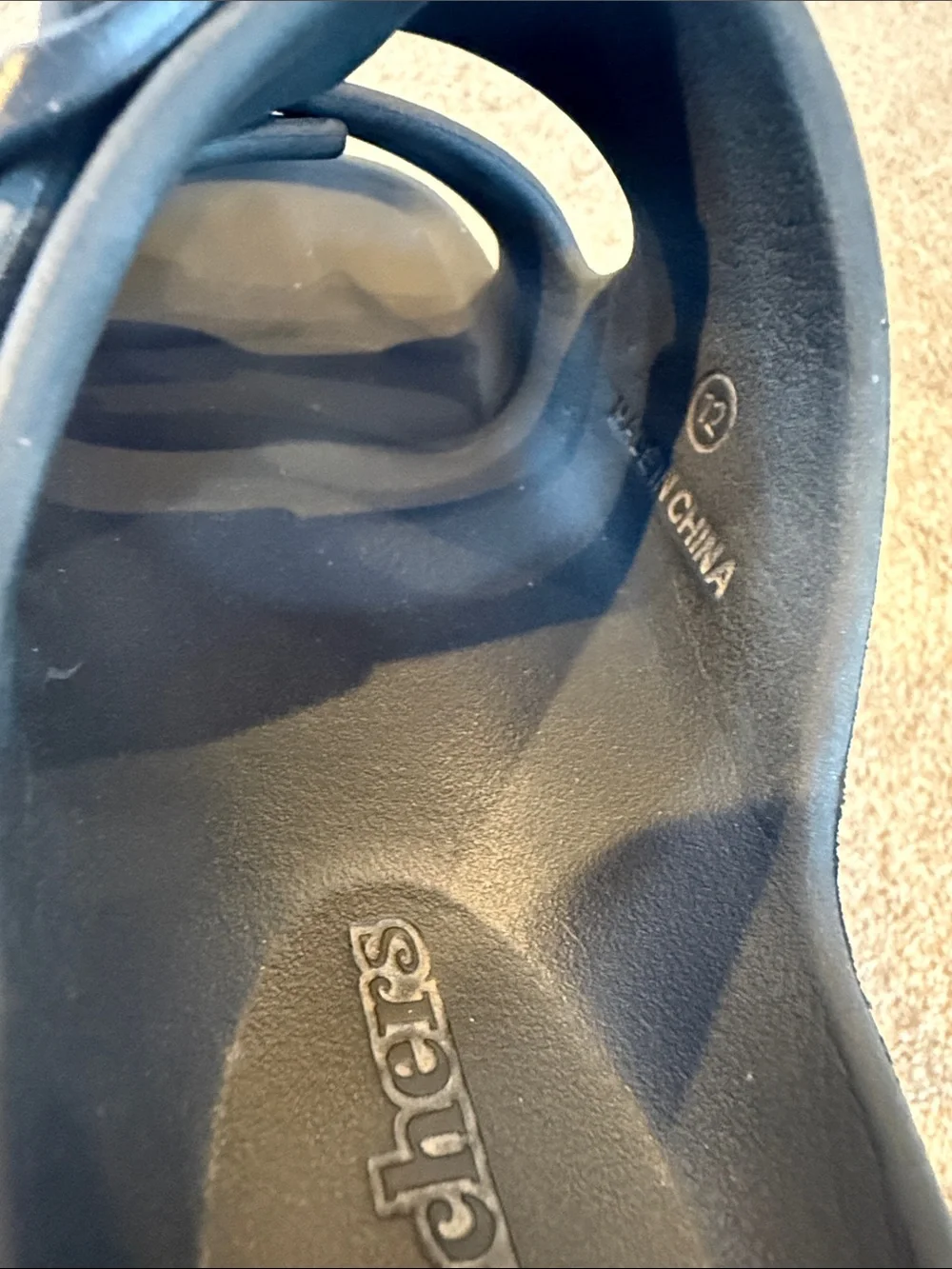 Skechers buckle slide