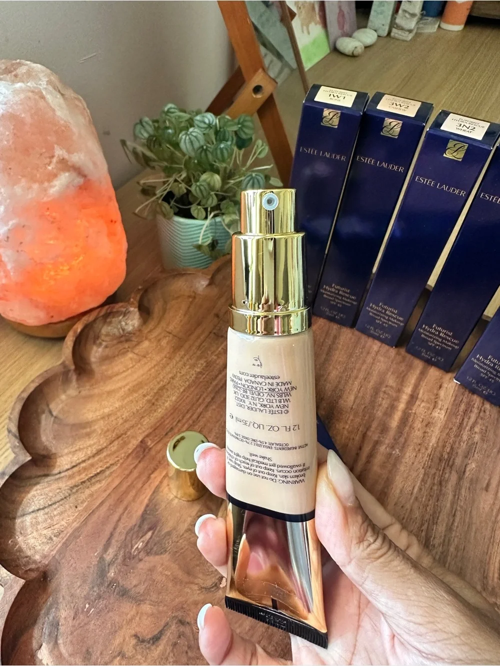 Estee Lauder Futurist Hydra Rescue Moisturizing Makeup 3W1 TAWNY