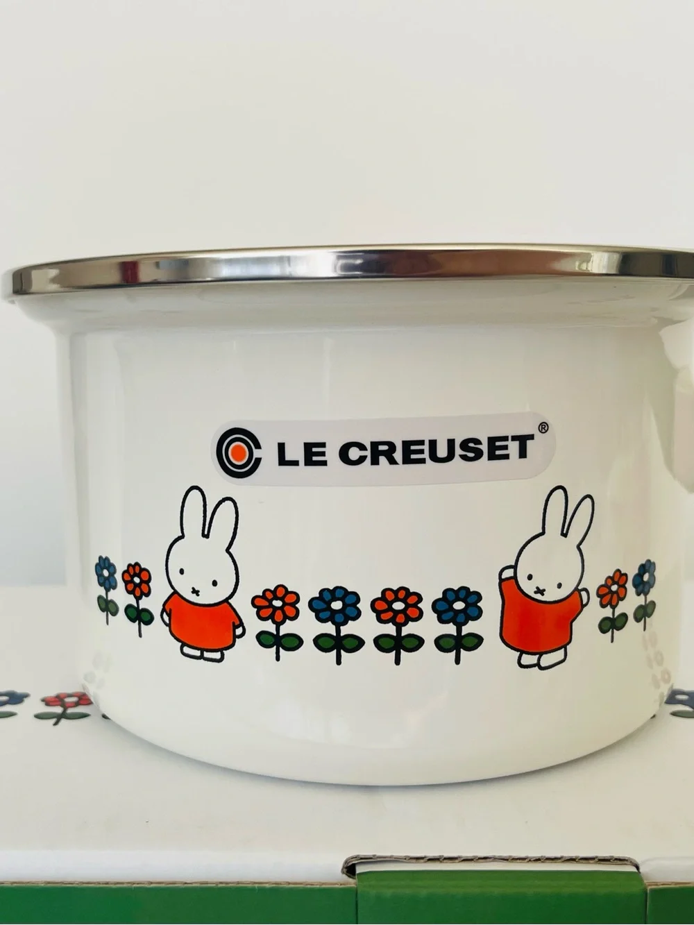 Le Creuset enamel size