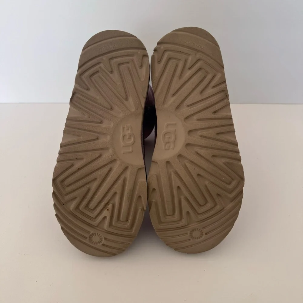 UGG classic short