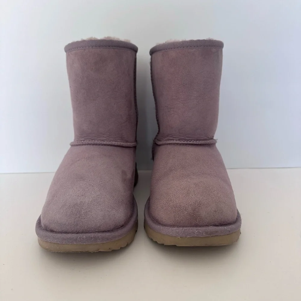 UGG classic short