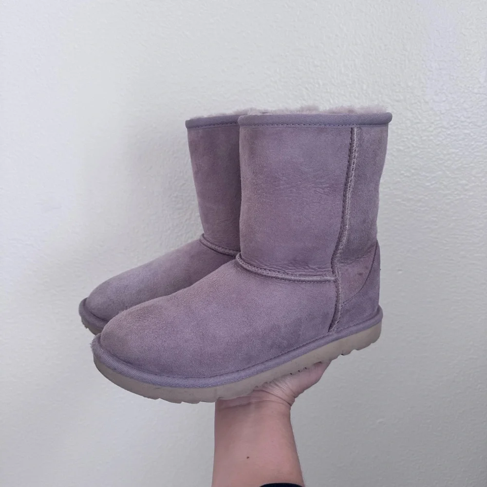UGG classic short