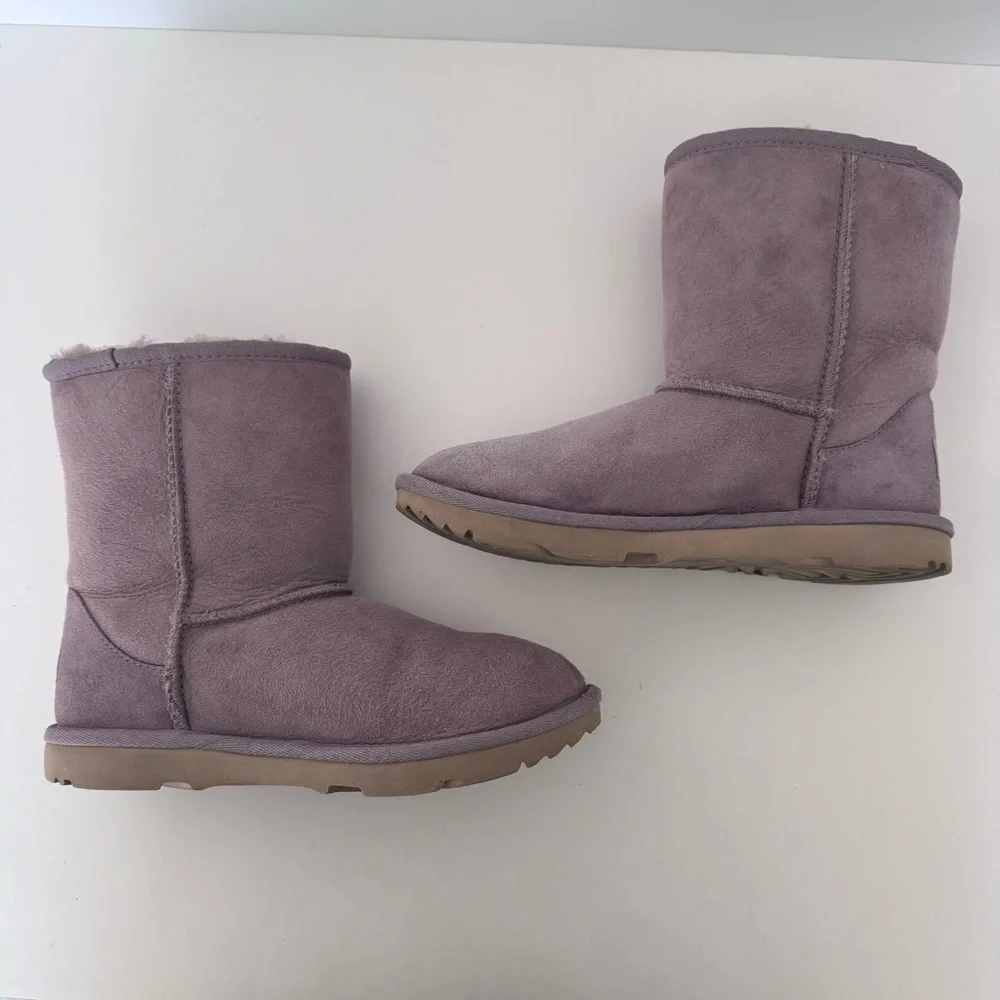 UGG classic short