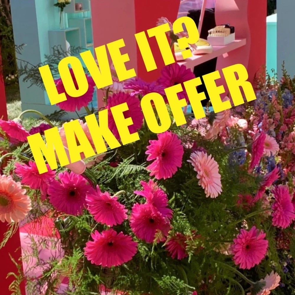 MUST GO travelling offer