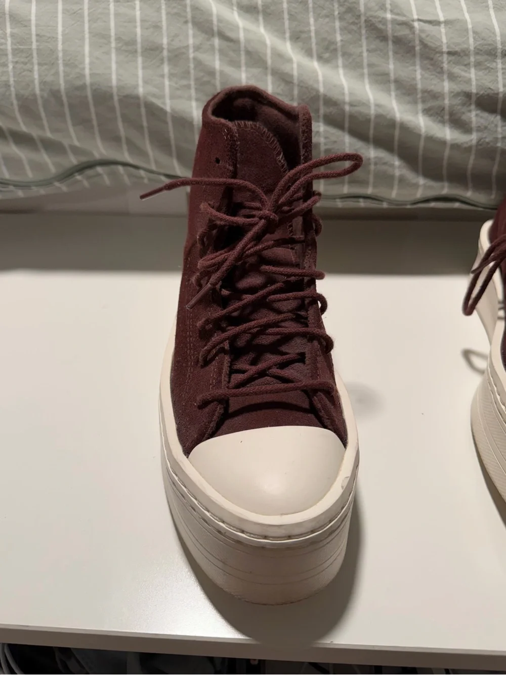 Converse All Stars size brown