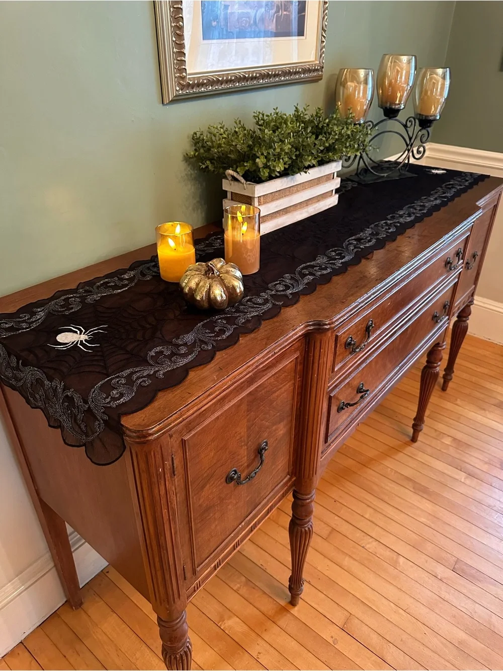 Rachel Zoe decorative black