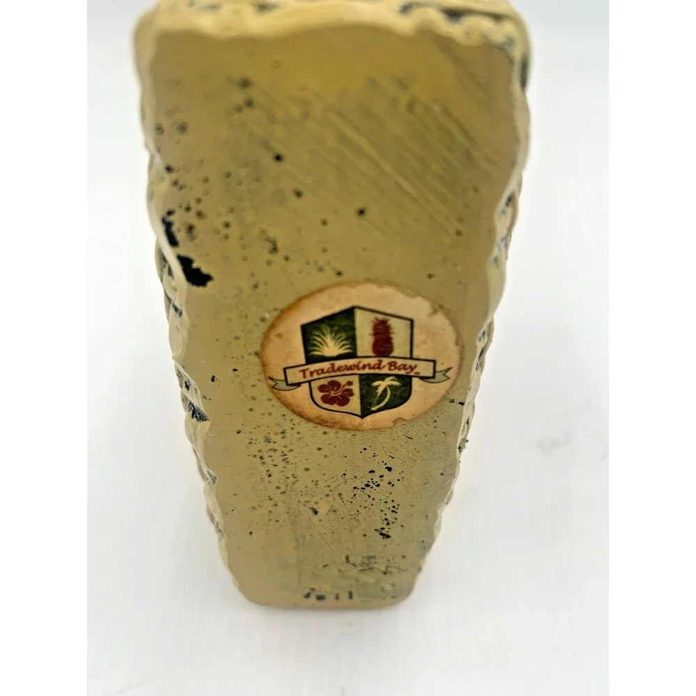 Unbranded vintage beige